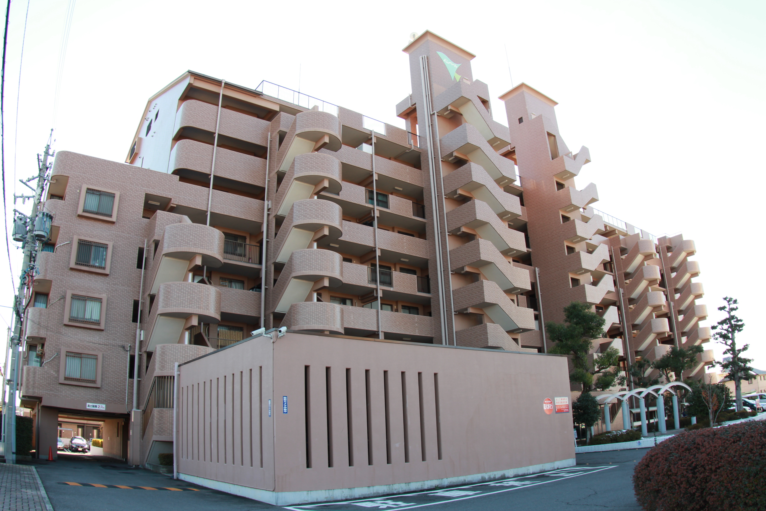 Tステージ下市場