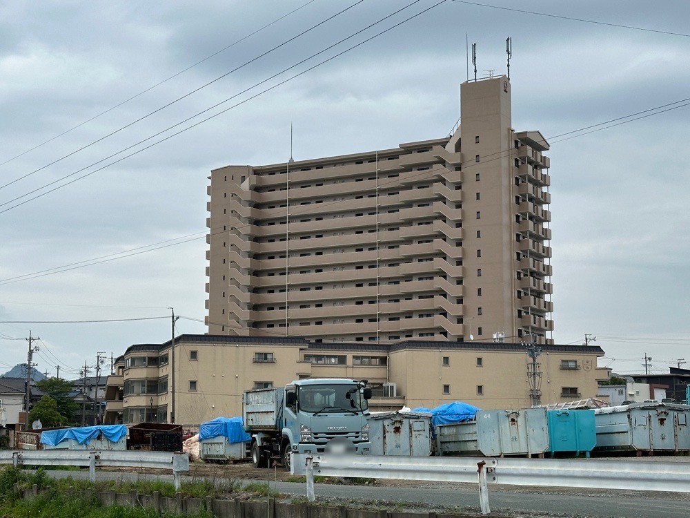 エメラルドマンション南台