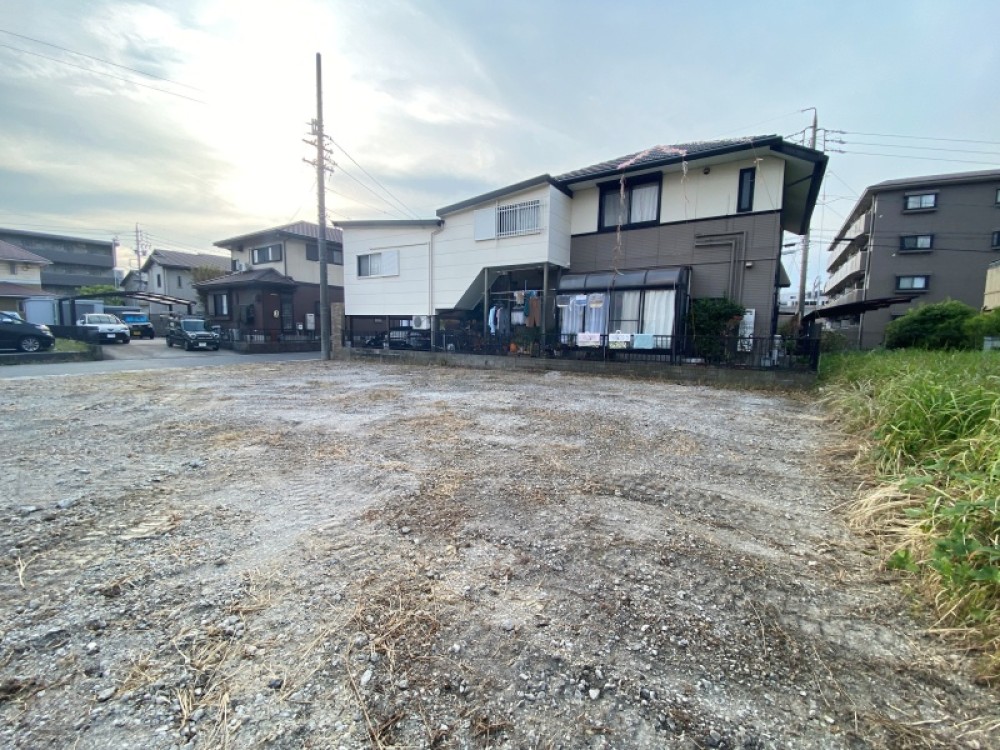 駐車3台以上可能です◎