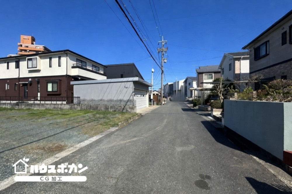 南面道路接面につき陽当たり良好♪