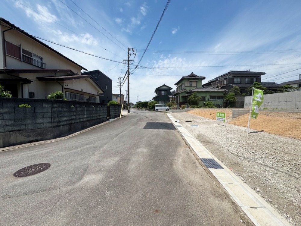 落ち着いた雰囲気の閑静な住宅地！