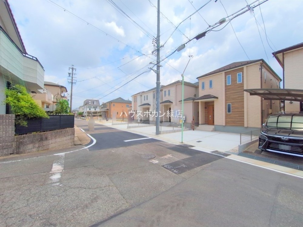 前面道路広々！