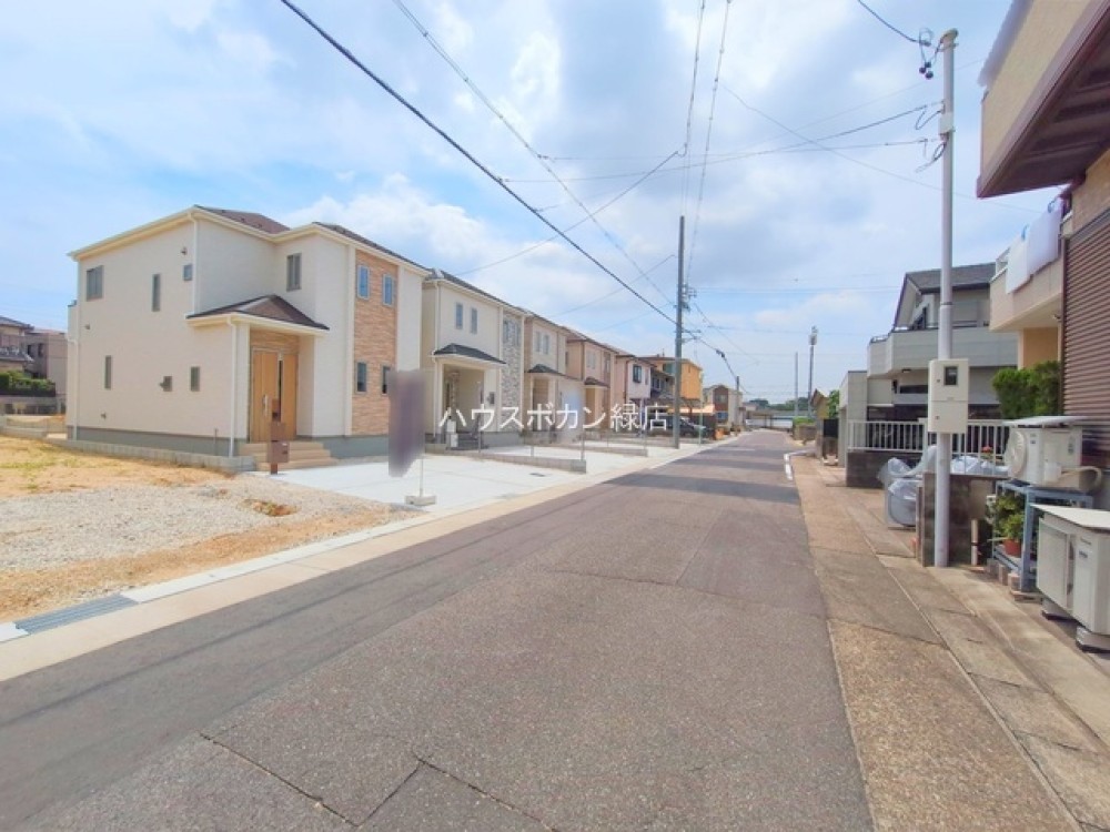 前面道路広々！