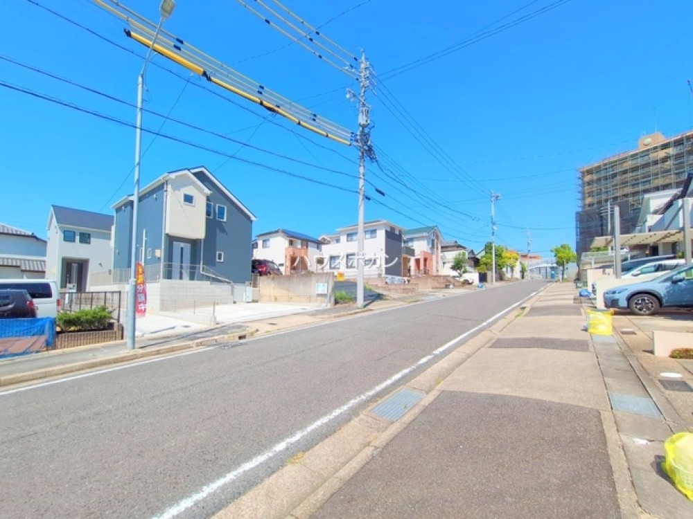 前面道路広々！