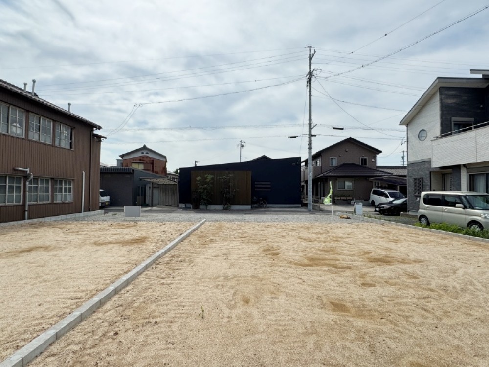 造成済み物件♪建築コストが抑えられます。