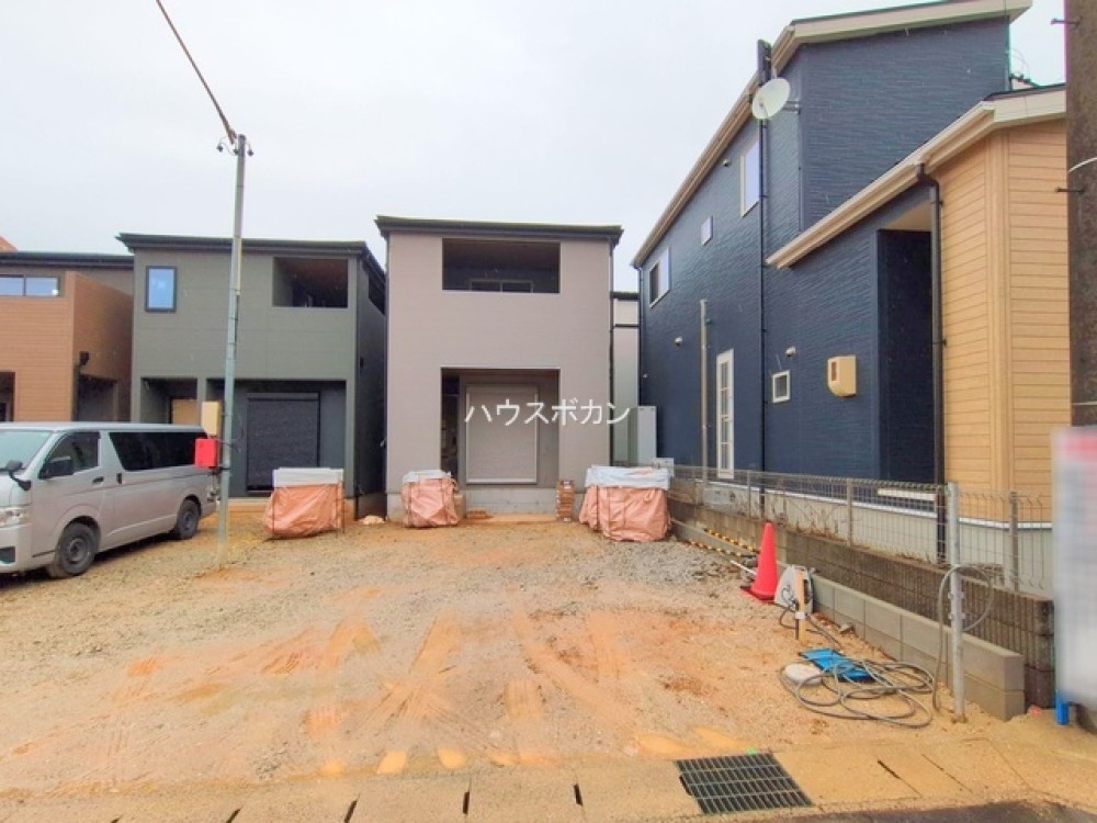 駐車スペース有。