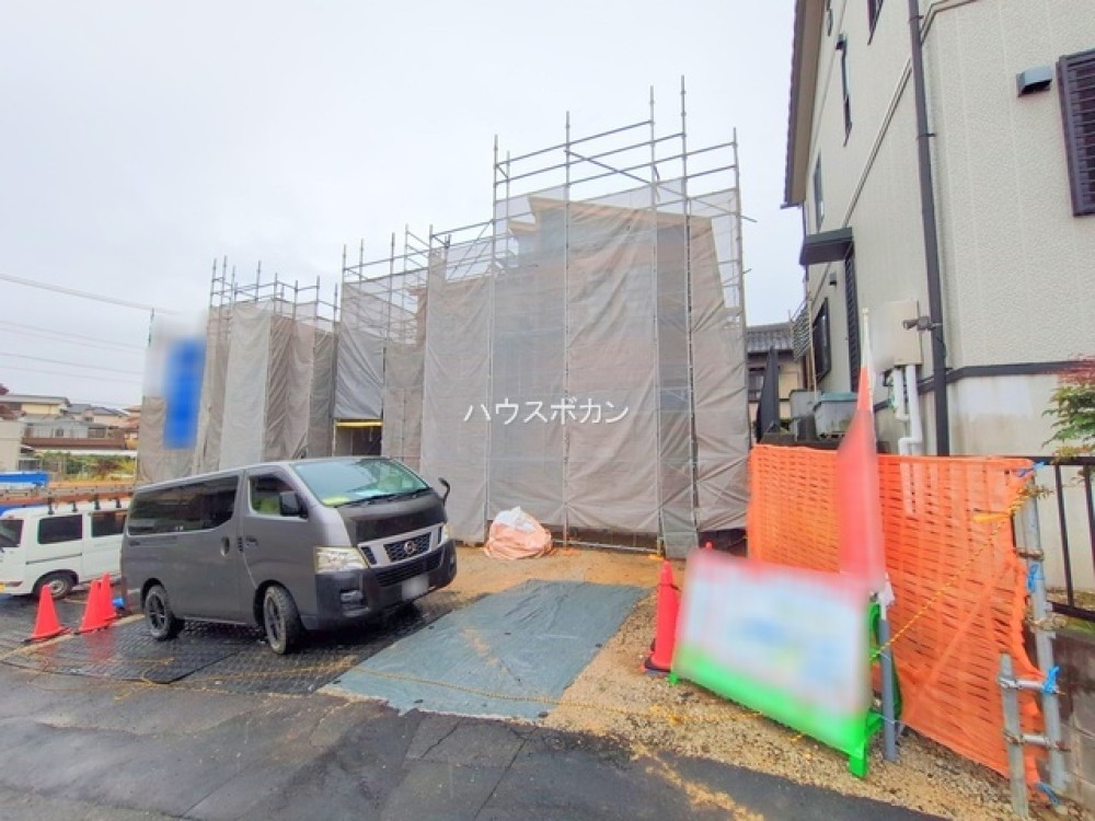 駐車スペース有。