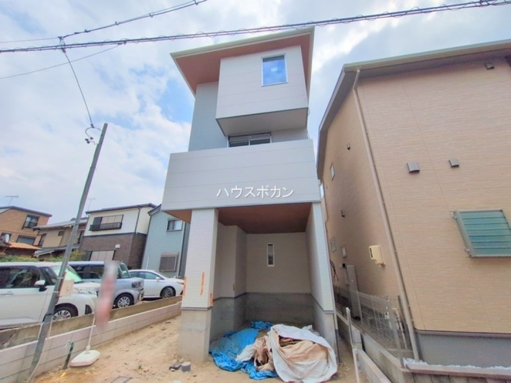 現在建築中！