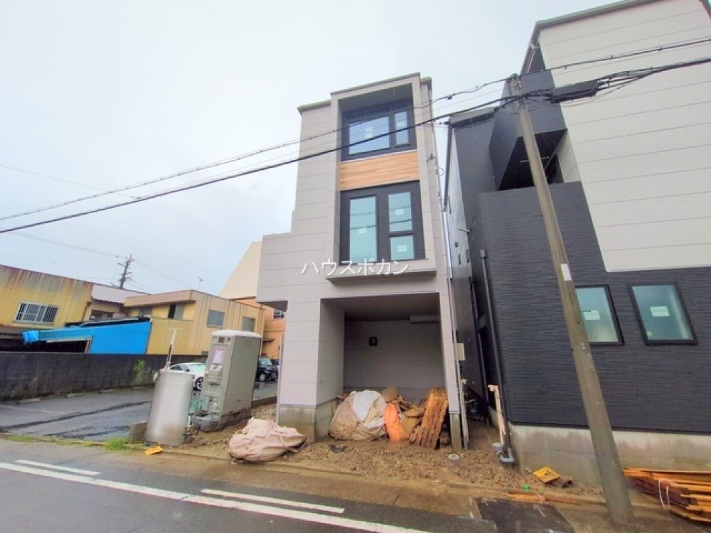 現在建築中！