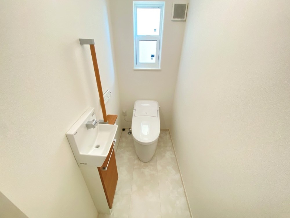 トイレは各階にございます♪