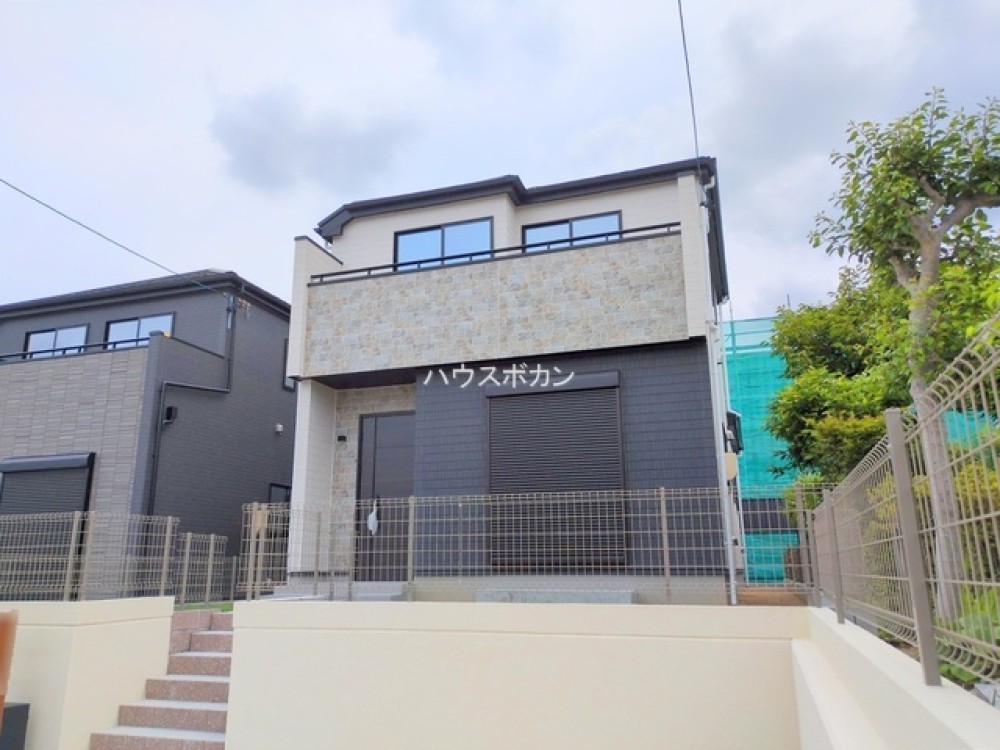 小、中学校共に徒歩約15分圏内！