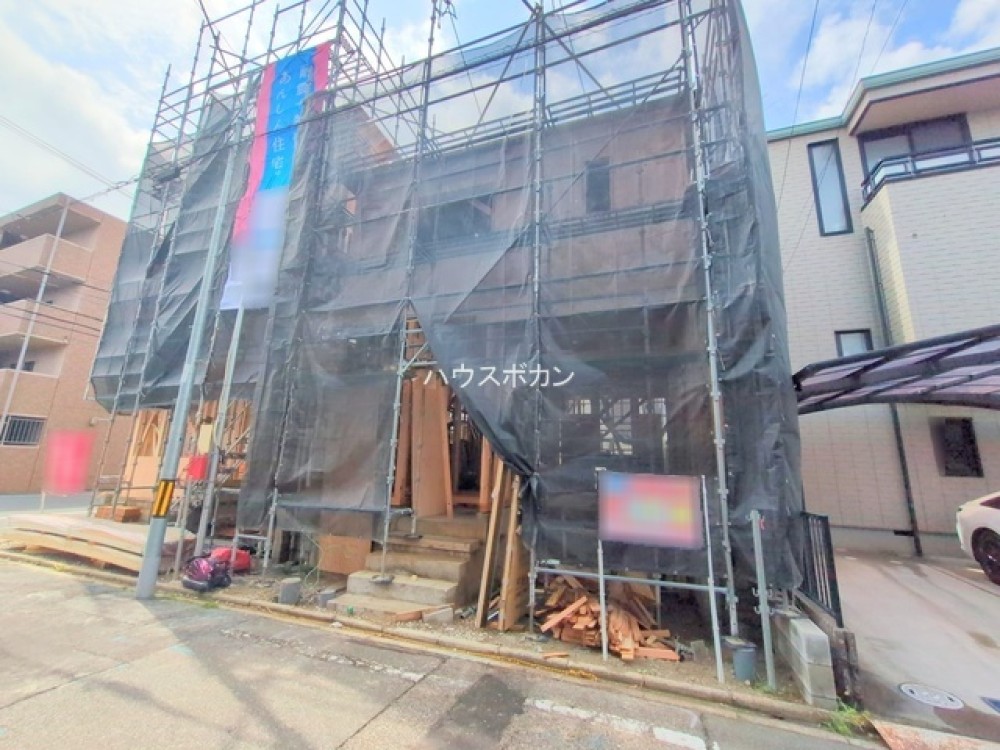 現在建築中！