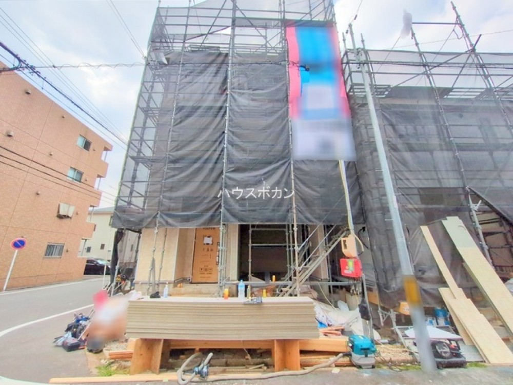 現在建築中！