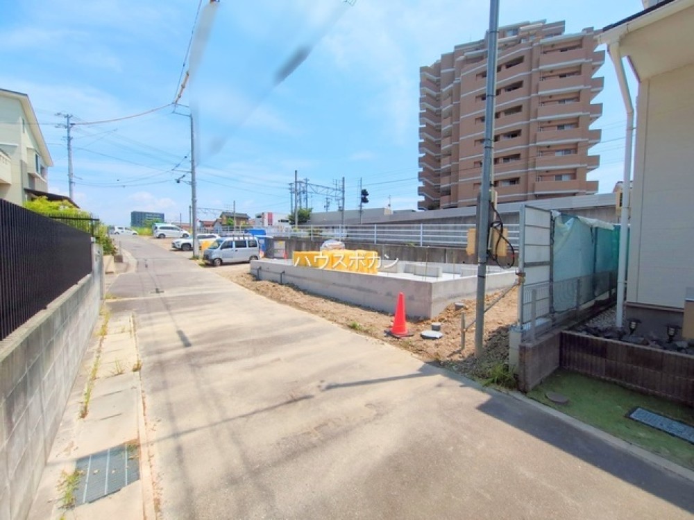 前面道路広々！