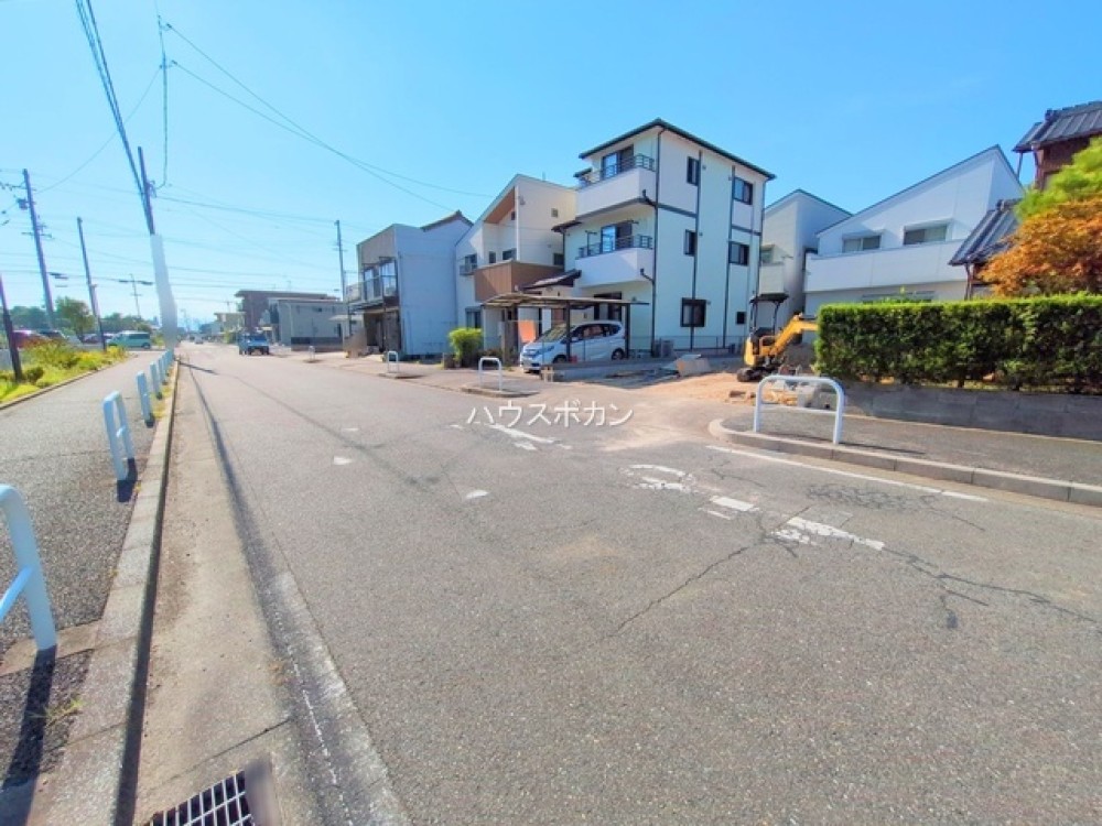 前面道路広々！