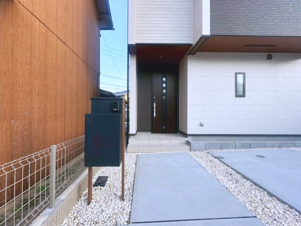 宅配ボックス有り！