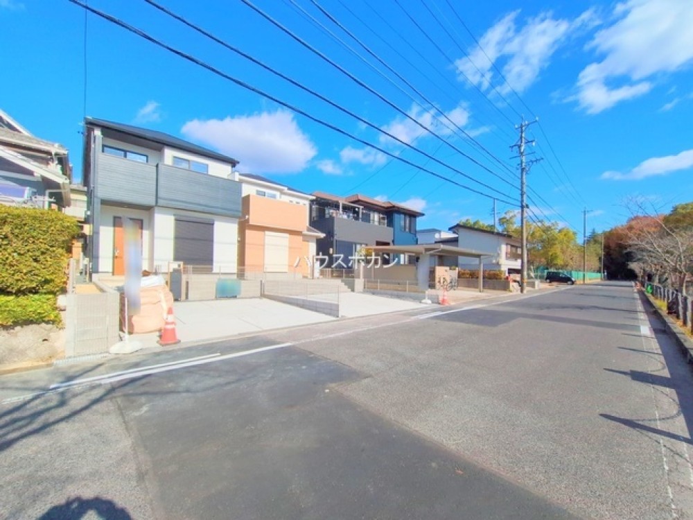 周辺環境充実のエリアです。