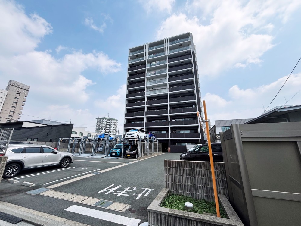 周辺環境充実のエリアです。