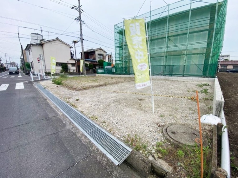 北東角地につき通風良好！