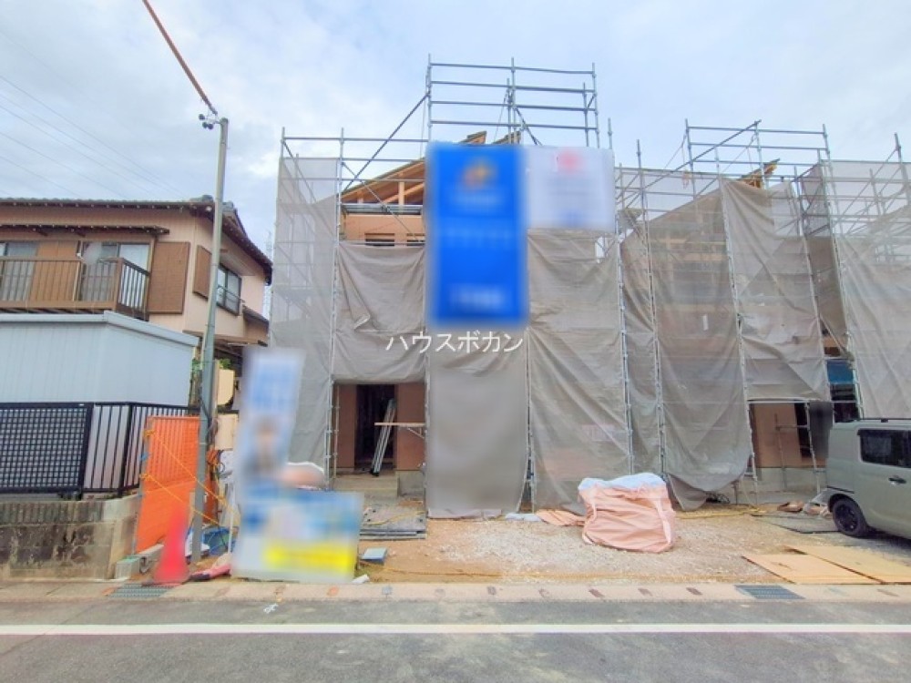 駐車スペース有。