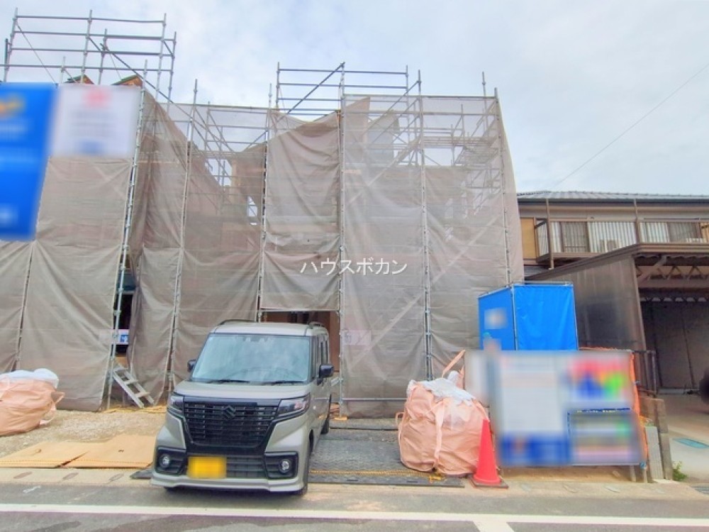 駐車スペース有。