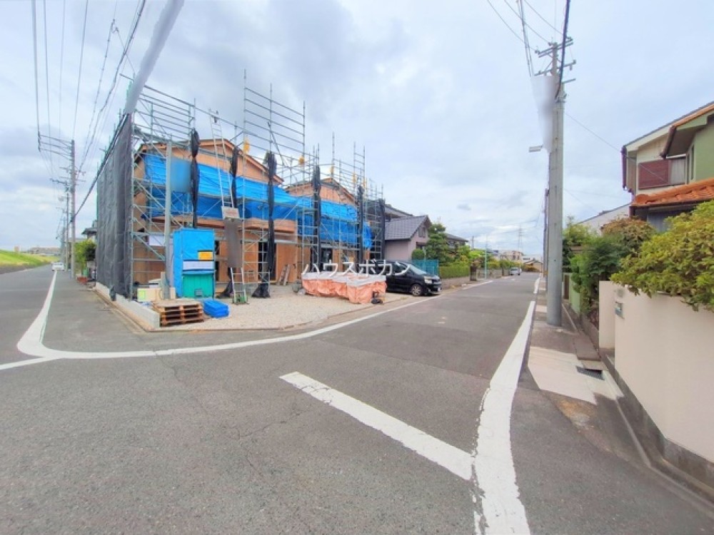 前面道路広々！