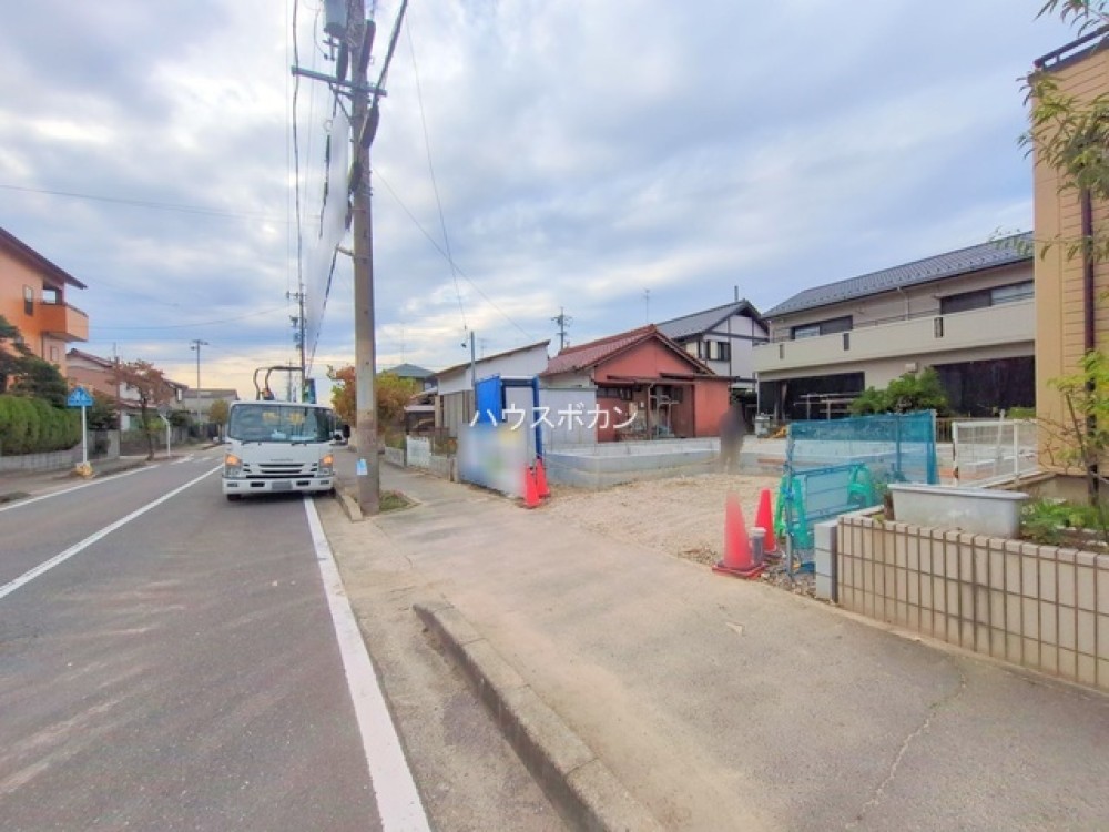 前面道路広々！