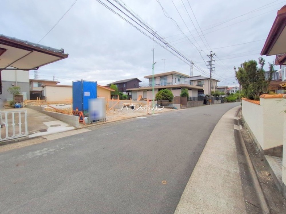 前面道路広々！