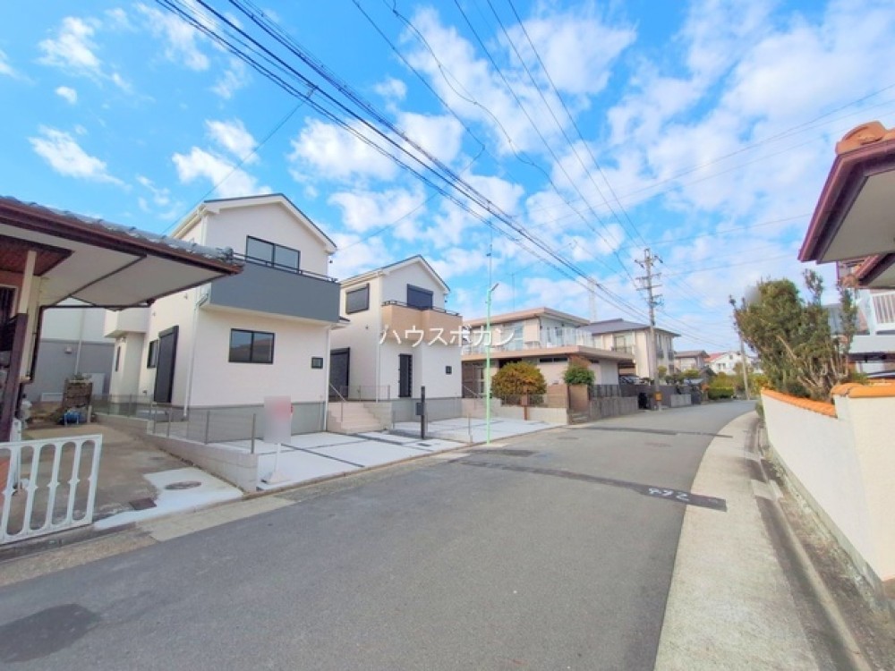 前面道路広々！