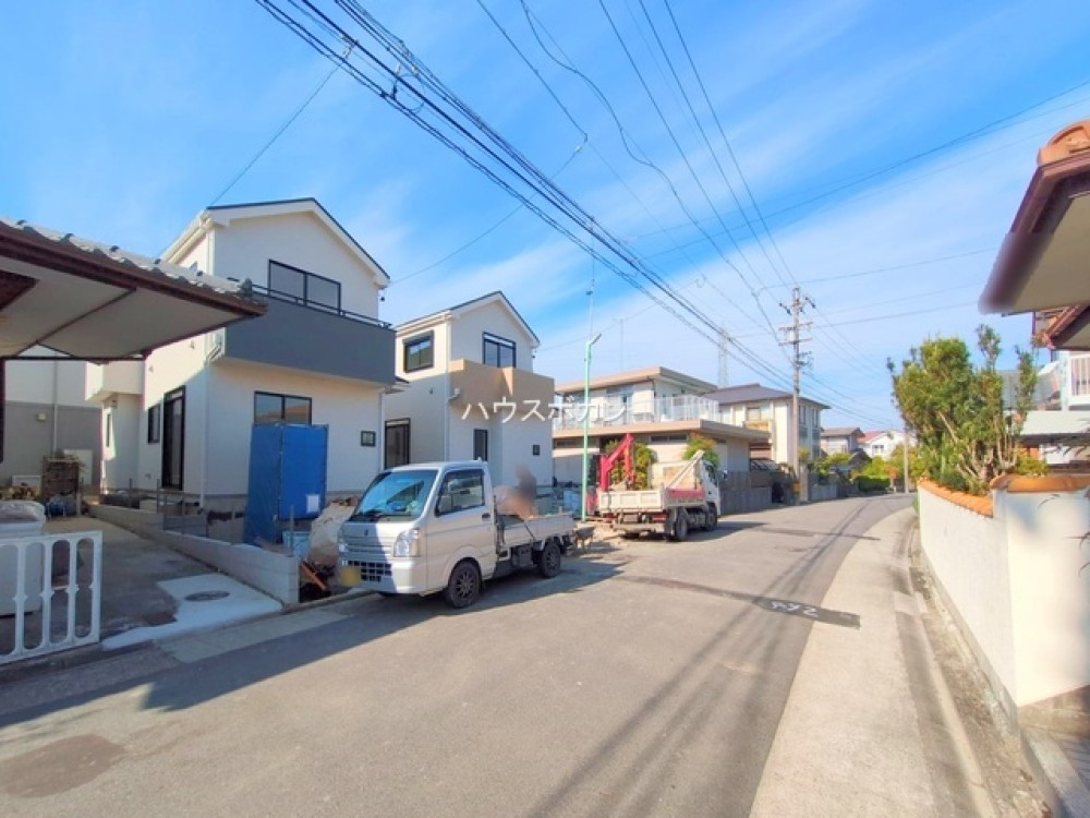 前面道路広々！