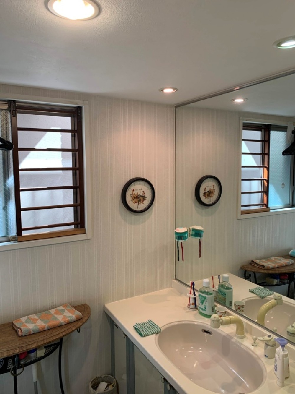 お化粧・収納、幅広く活躍する洗面台！