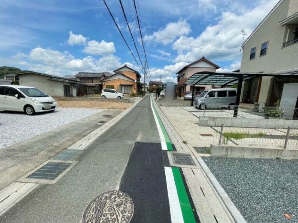 落ち着いた雰囲気の閑静な住宅地です。