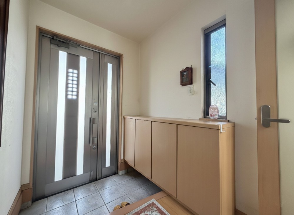 いつでもスッキリと片付く玄関です。※CG加工済