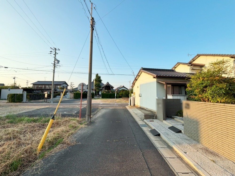 前面道路が広く、日当たり良好◎