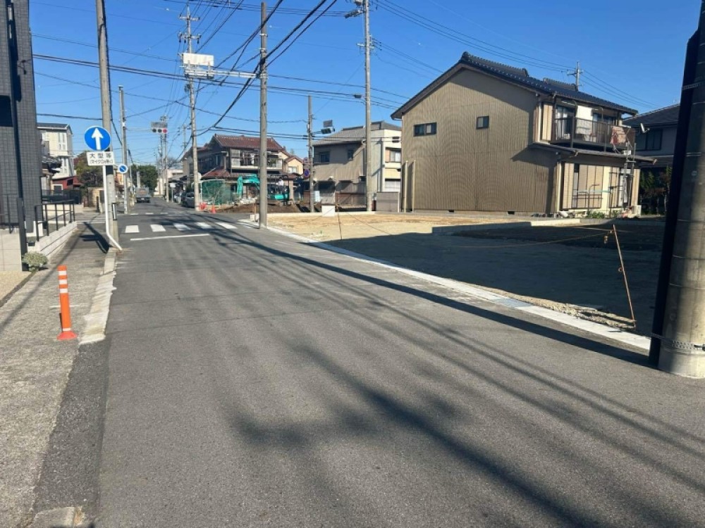 間口広々のため車の往来がスムーズです。