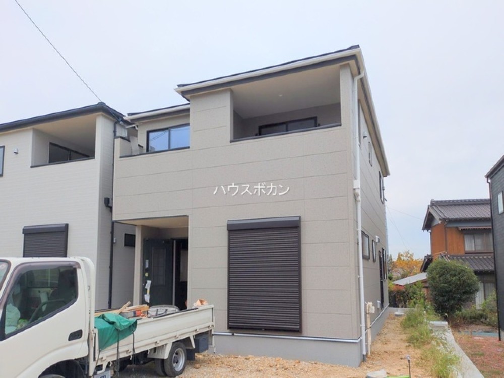 現在建築中！