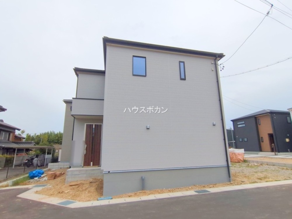 現在建築中！