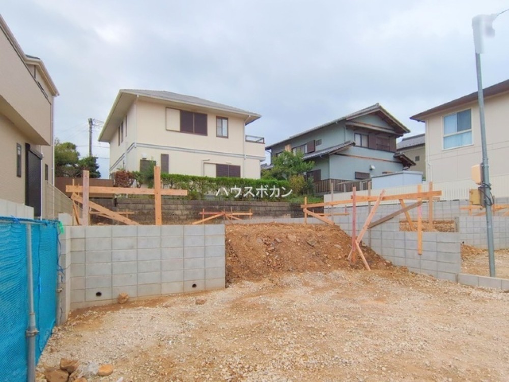現在建築中！
