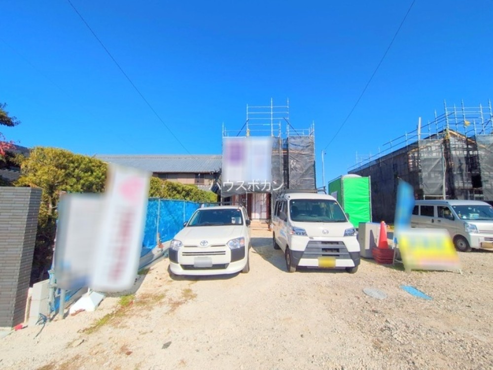 バス停徒歩約5分！