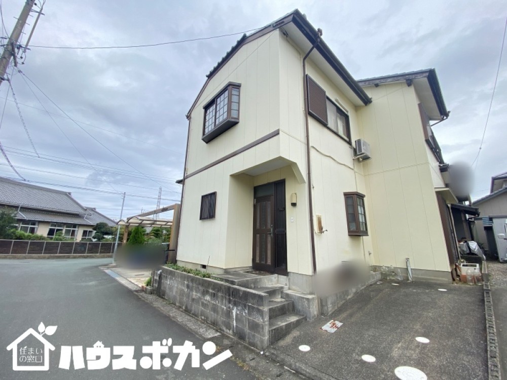 周辺環境充実のエリアです。