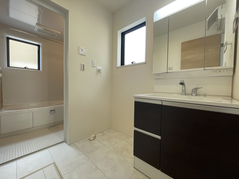 春日井市東野町西二丁目　全5棟　1号棟 画像8