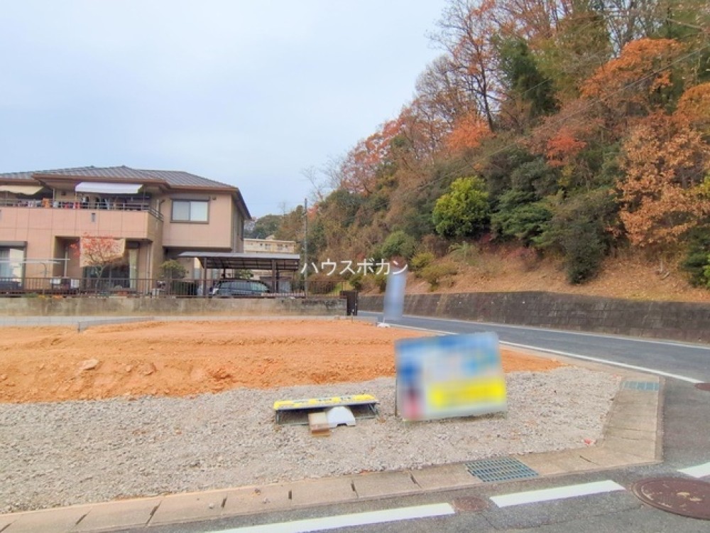 小学校まで徒歩約10分圏内☆