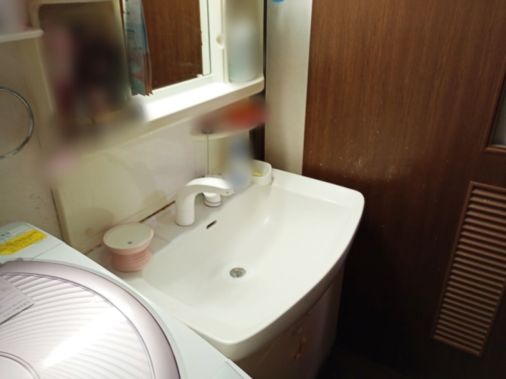 コンパクトな洗面台。