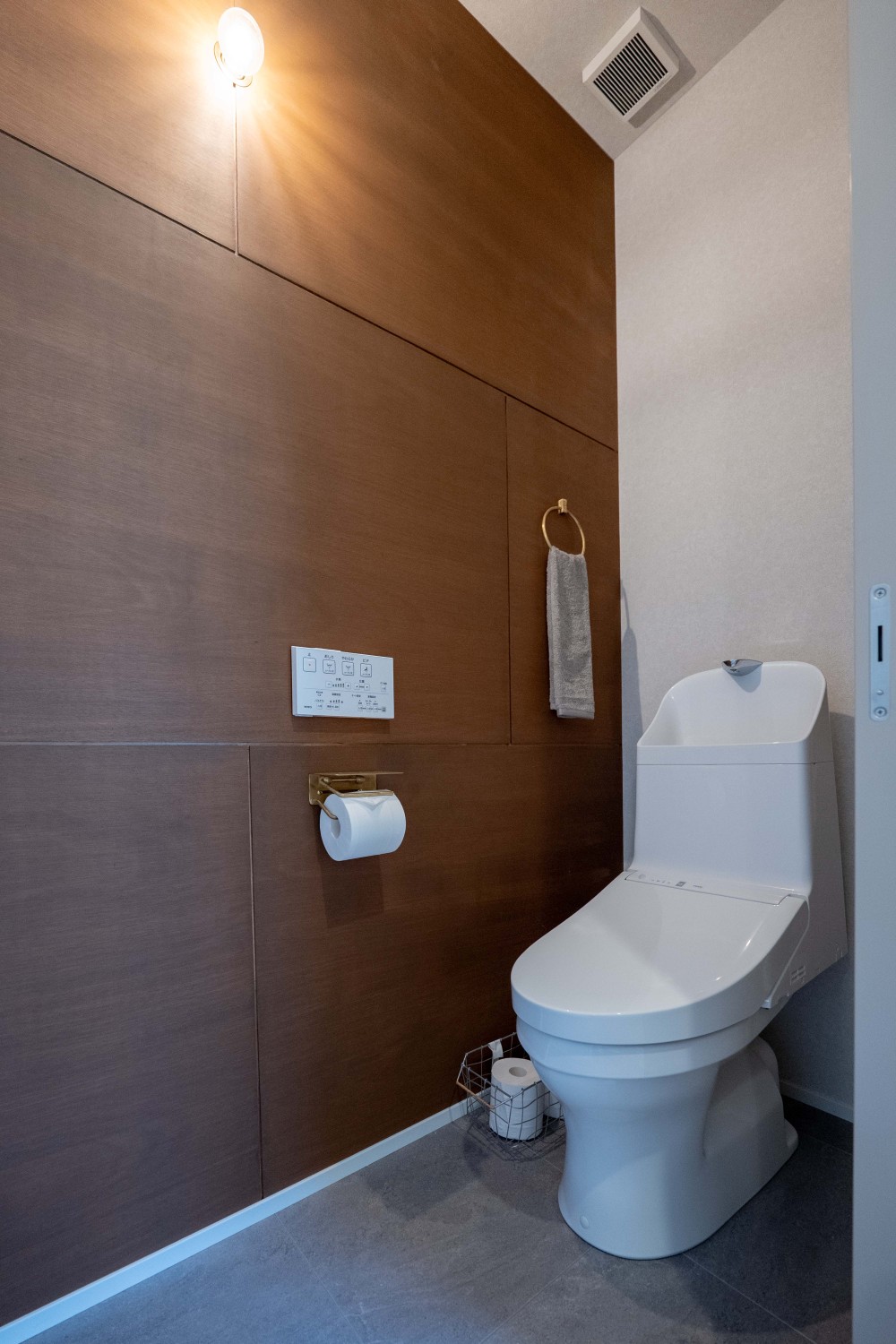 トイレは各階にございます。