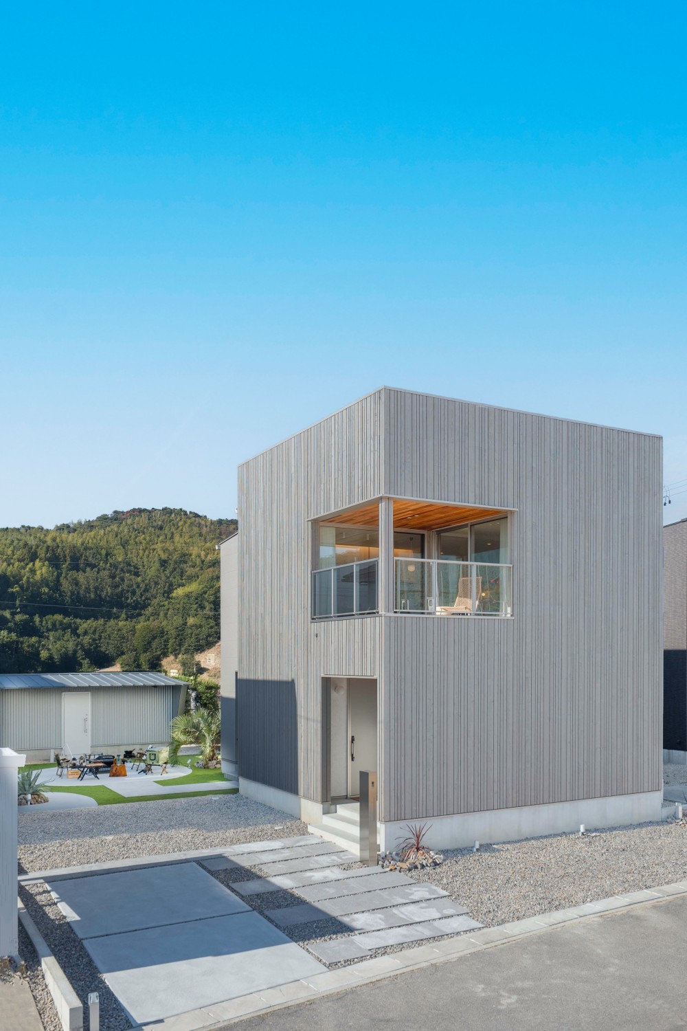 駅も近く、通勤・通学に便利！