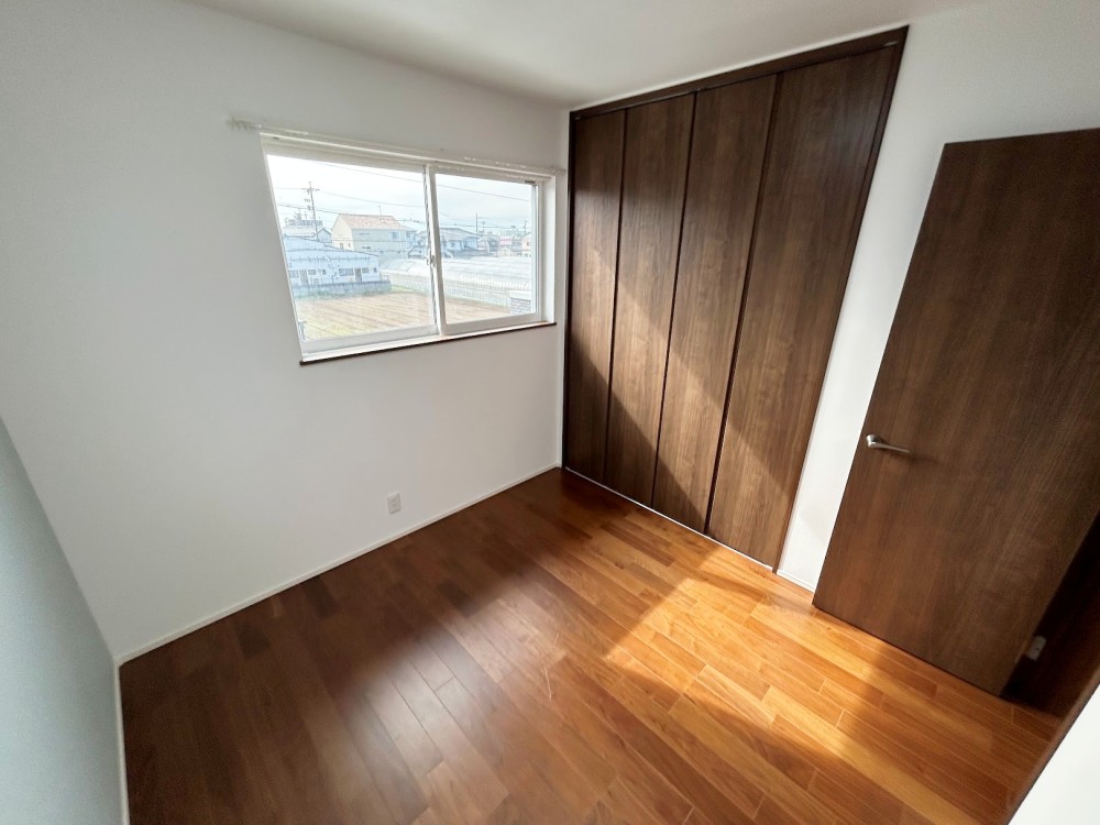 シンプルデザインの内装です。