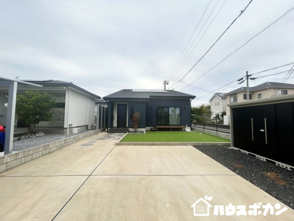 稲沢市祖父江町より中古戸建のご紹介です。