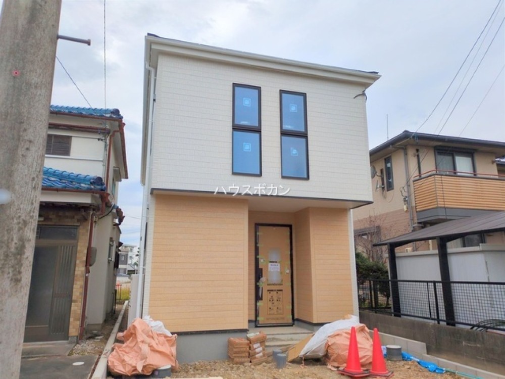 スーパー・ドラックストアー近く便利！