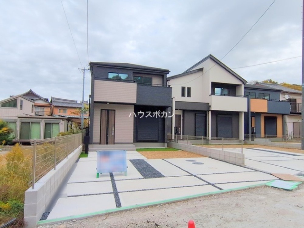 周辺環境充実のエリアです。