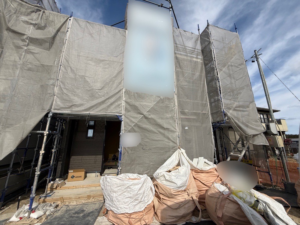 大型商業施設まで車で約10分◎